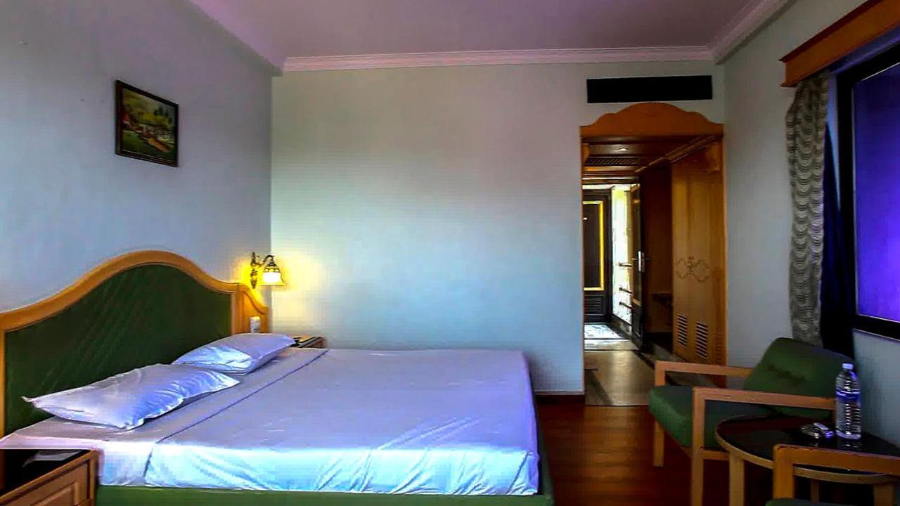 Hotel Park Plaza Madurai Exterior photo