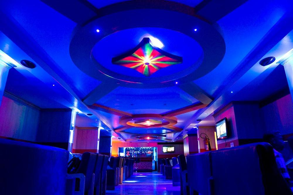 Hotel Park Plaza Madurai Exterior photo