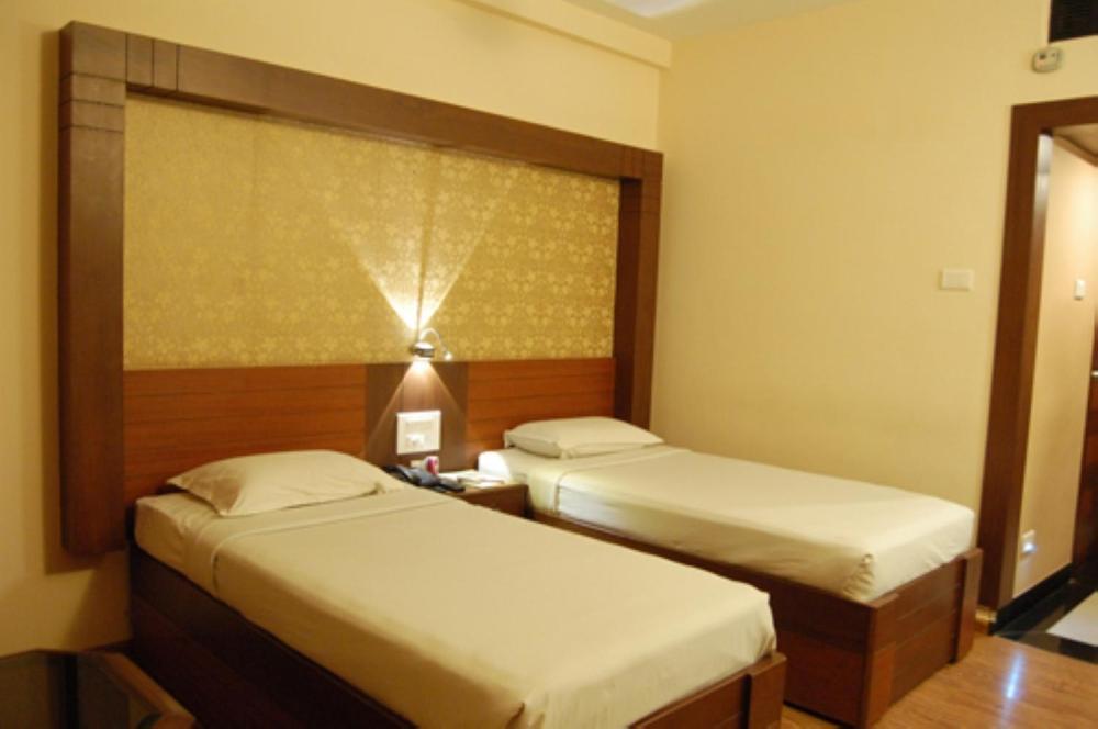 Hotel Park Plaza Madurai Exterior photo